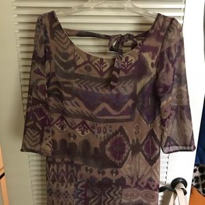 En Creme Purple Pattern, open back dress